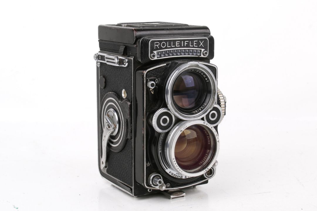 A vintage Rolleiflex TLR medium format 2.8 model film camera. - Image 1 of 3