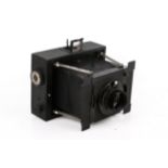 A circa 1900 Goerz folding strut plate camera. Having a Carl Zeiss Tessar 1:4.5 f=16.