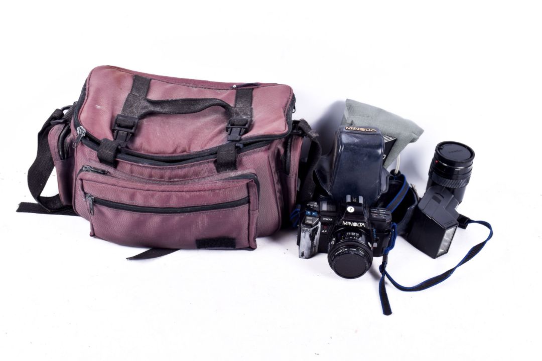 Minolta 7000AF 35mm film camera with 50mm lens, 35-105mm lens, - Image 1 of 2