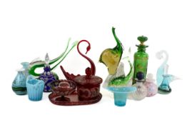 A collection of 20th century glassware.