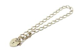 A 9ct bracelet.