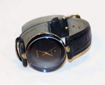 Rado Florence Classic Quarzuhr mit schwarzem Zifferblatt, goldenen Zeigern, Lederarmband,