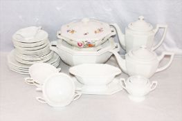 Rosenthal Serviceteile, Maria weiß, Kaffee- und Tee-Kanne, Zucker, 4 Speiseteller, 4 Suppentassen