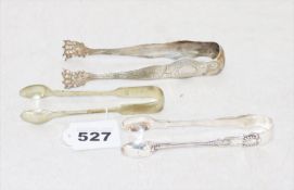Konvolut von 3 Silber Zuckerzangen, meist Sterlingsilber, zus. 106 gr., Gebrauchsspuren