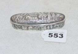 Sterlingsilber Deckeldose in länglicher Form mit Reliefdekor, Chester 1901-1902, 45 gr.