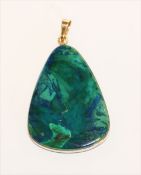 14 k Gelbgold Anhänger mit Malachit, 12,3 gr., 5 cm x 2,5 cm