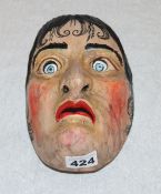 Holzlarve 'Frau', farbig bemalt, 22 cm x 15 cm