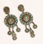 Paar Silber Ohrclips mit türkisfarbenen Glas-Cabochons, filigrane Handarbeit, L 7 cm