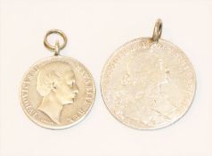 2 gehenkelte Silber Taler, Madonnentaler, Bayern 1871, Ludwig II., und Madonnentaler, Karl Theodor