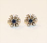 Paar klassische 14 k Weißgold Ohrstecker mit Safir und 6 Diamanten, 3,4 gr.