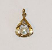 14 k Gelbgold Perlen-Anhänger mit Diamant, 1,9 gr., L 2 cm