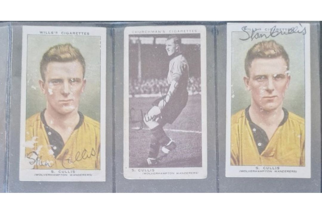 WOLVERHAMPTON WANDERERS STAN CULLIS AUTOGRAPHED CIGARETTE CARDS X 3 Couple of cards a liitle worn