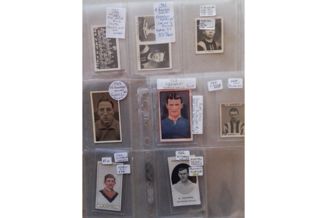 WOLVERHAMPTON WANDERERS TRADE & CIGARETTE CARD COLLECTION OVER 1,000 ITEMS - Image 3 of 16