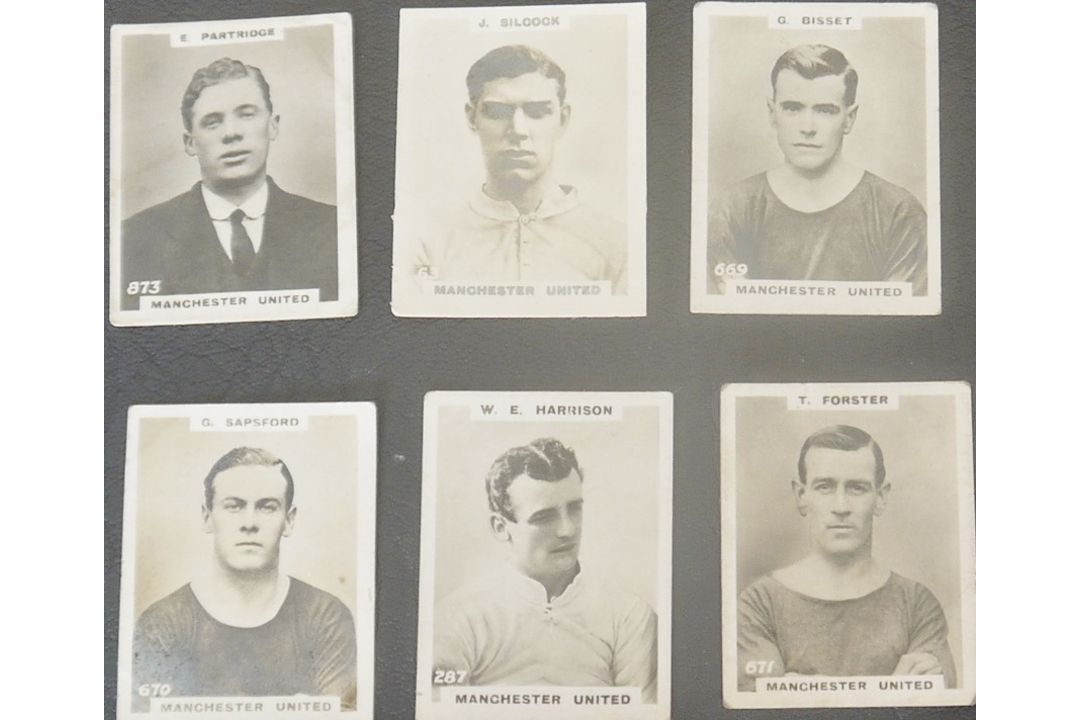 1920'S MANCHESTER UNITED PINNACE CIGARETTE CARDS X 6