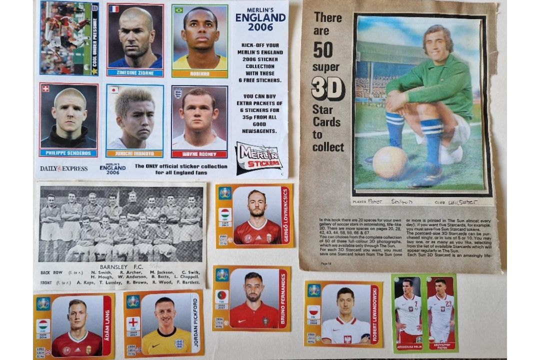 COLLECTION OF FOOTBALL TRADE CARDS / STICKERS - Image 6 of 8