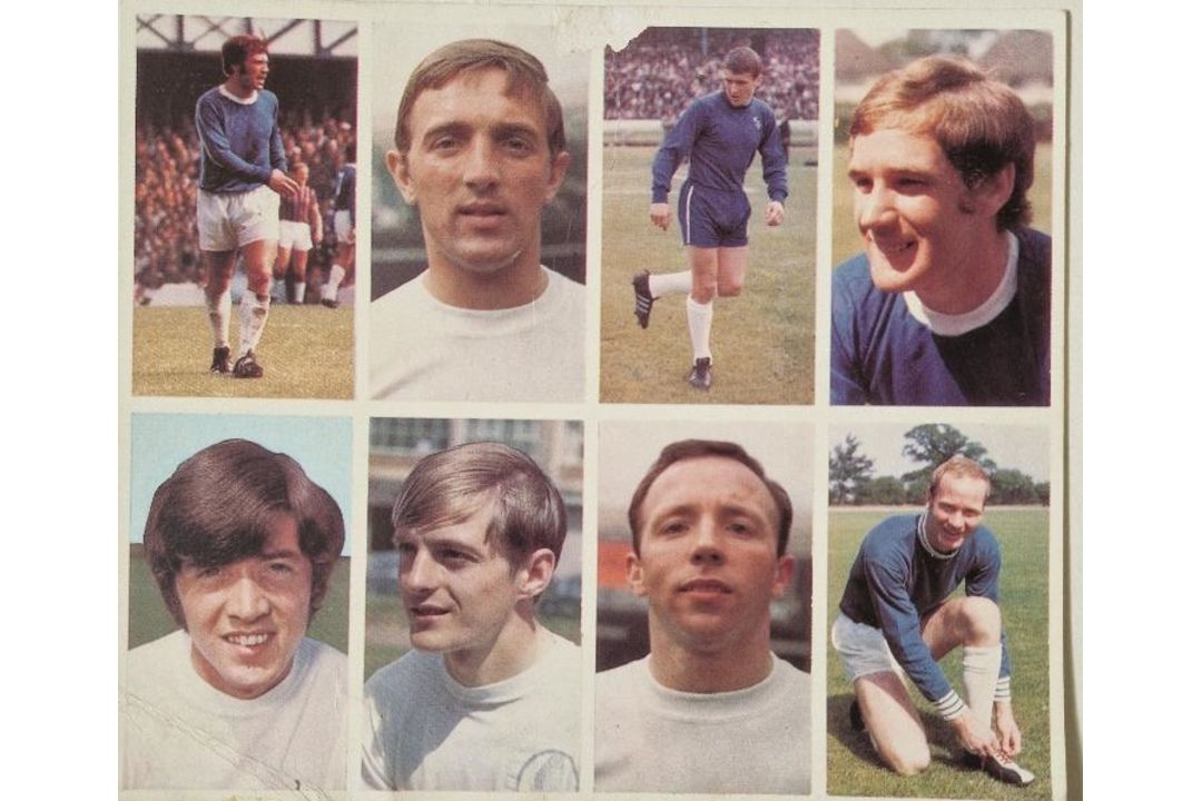 THE HOTSPUR COMIC 1970 SHEETS OF UNCUT FOOTBALL CARDS - Image 2 of 2