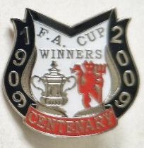 MANCHESTER UNITED 1909 1ST FA CUP WIN CENTENARY BADGE