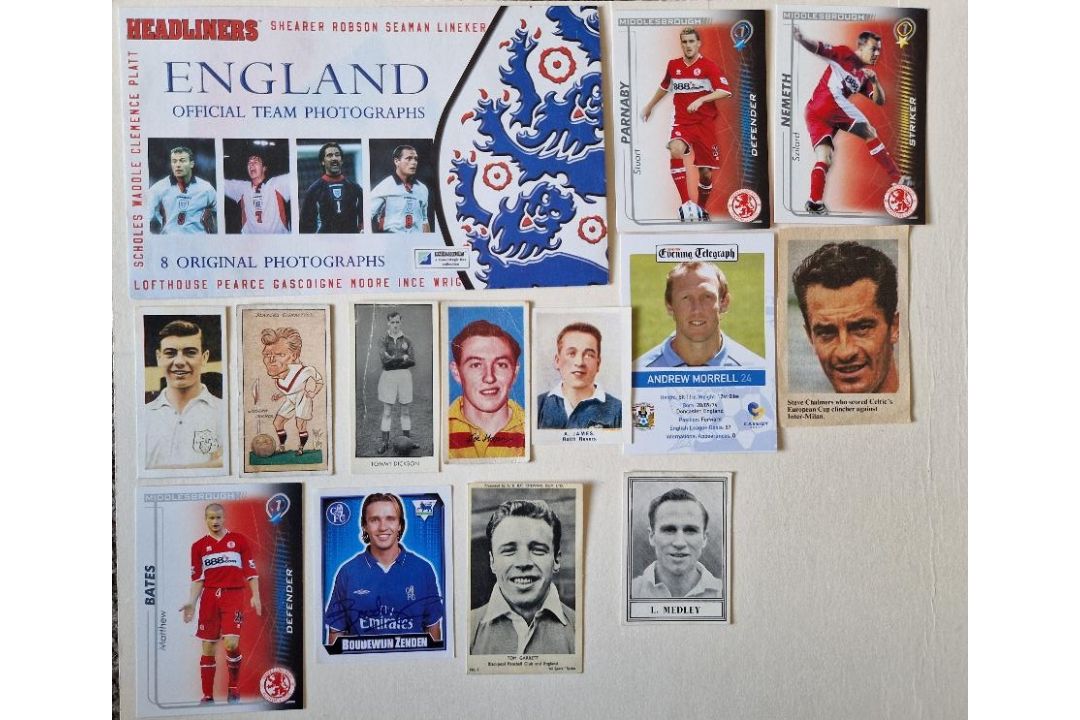 COLLECTION OF FOOTBALL TRADE CARDS / STICKERS - Image 8 of 8