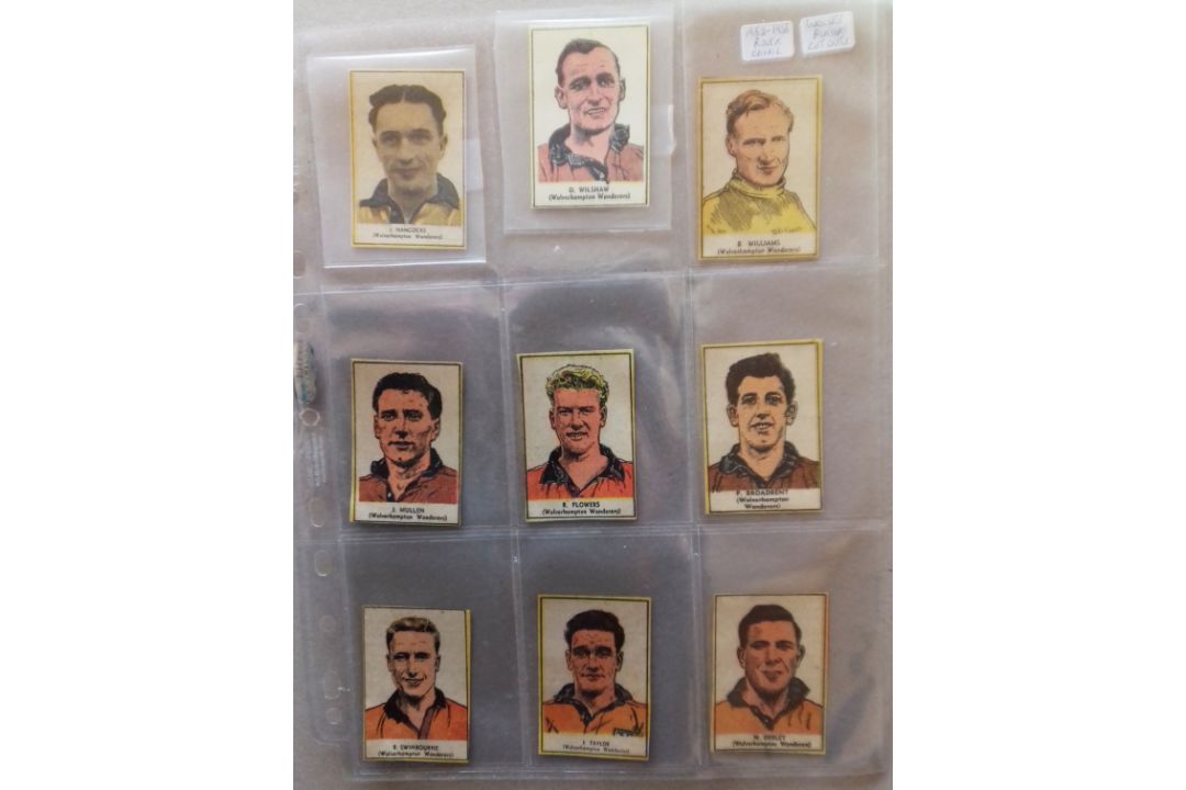WOLVERHAMPTON WANDERERS TRADE & CIGARETTE CARD COLLECTION OVER 1,000 ITEMS - Image 7 of 16
