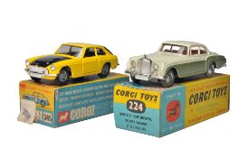 Corgi No. 224 Bentley Continental Sports Saloon. Two tone green / cream with red interior. Chrome