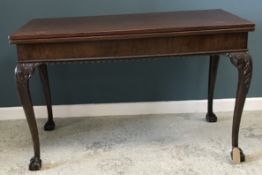 A 19th Century mahogany fold-over dining