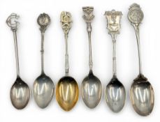 6x Various period silver hallmarked Golf Teaspoons - to include AGC, Freshfield Golf Club, and