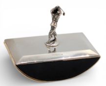 1926 Silver hallmarked blotter mounted with a silver hallmarked lady golfer - overall 4.25 x 2.75