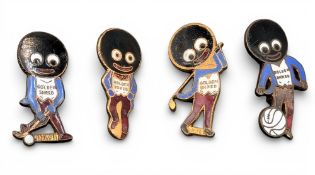 4x Vintage Robinsons Jam Advertising Golly Golf Badges, all with white chests - Golf by F & S,