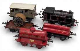 Hornby O gauge Clockwork Tinplate Tank Engine and rolling stock, a type 40 BR tank engine, Royal