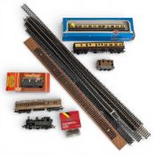 OO Gauge Locomotive Rolling Stock Track Accessories, to include Airfix GWR 1466 tank locomotive,