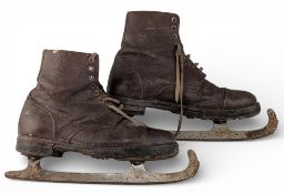 WW2 British Officers Private Purchase brown chrome leather Ankle Boots. Size 7 or 8, studs to heels,