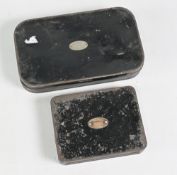 2x Hardy black japanned fly tins: 1x Girodon 15 sections and aide memoir in lid, 6” x 3 ½”. 1x 9