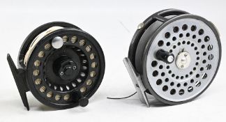 Shakespeare Sigma #6/7 fly reel in black finish rear drag adjuster, counter weight, lightweight t/