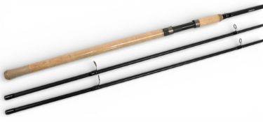 Grey’s Alnwick Prodigy VX twin tip carbon carp rod, 12ft 2pc with spare tip (tip 1.5 lb and 2.0 lb),