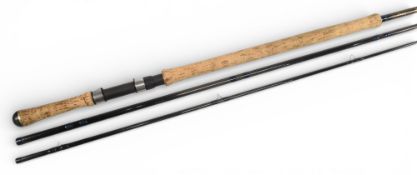 Peregrine (Harrison blank) No 011 carbon salmon fly rod, 15ft 3pc line 10/11#, 28” handle with alloy