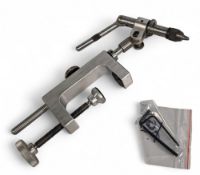 Dyna King USA Professional alloy vice with king size alloy 'C' clamp, full rotary lever action