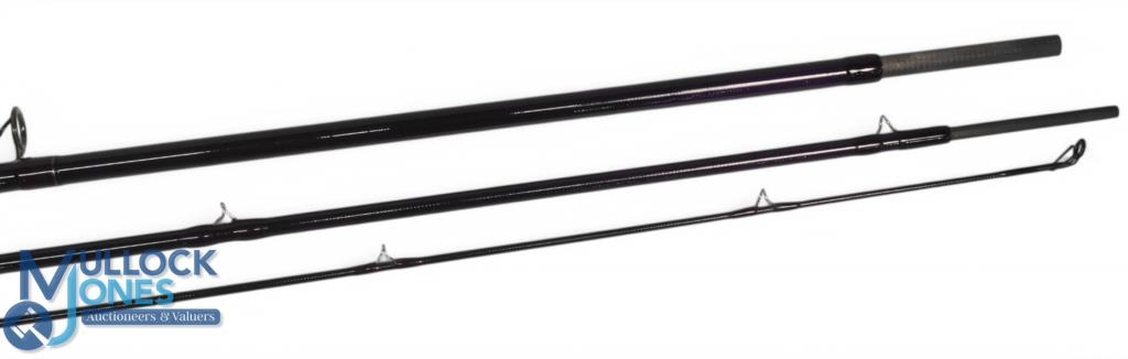 Daiwa Exceler EX 14010-3 carbon salmon fly rod, 18ft 3pc line 9/10#, 26" handle with alloy double - Image 2 of 3