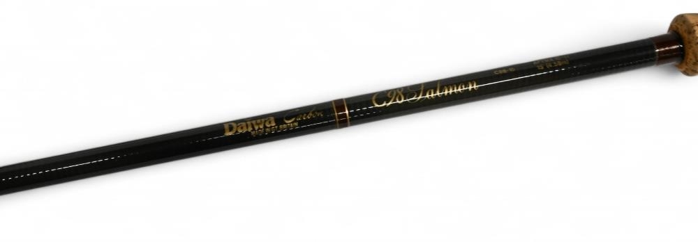 Daiwa Carbon C98-15 salmon carbon fly rod, 15ft 33pc line 10/11#, 26" handle, alloy double down - Image 3 of 3