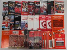 1975-2017 Manchester United Yearbooks and Newsletter, a good clean collection (#36)