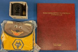 Wolves Wolverhampton Wanderers Collectibles: unused black Wolves Mug, a young Wolves ‘Welcome to the
