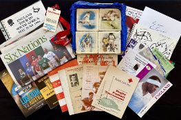 Rugby Ephemera Miscellany (Qty): Wide ranging selection of ‘goodies’ to include a set of four RWC