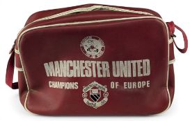 1970s Manchester United Champions of Europe Sports Bag, a good original shoulder bag, made of