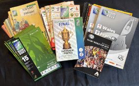 1991-2011 RWC Rugby Programme etc Selection (c.40): With some duplication, big possible World Cup