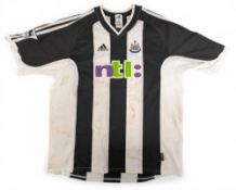 2001-2003 Alan Shearer signed match worn Newcastle United No.9 Football shirt, short sleeve, with