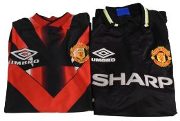 Manchester United FC Football Shirts to include a mid-nineties training shirt Size XL Umbro and