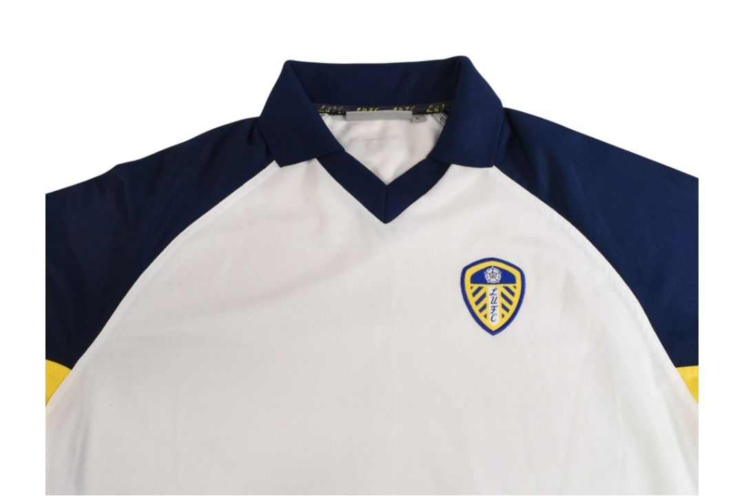 Leeds United FC Home Football Shirt Size Large Official Merchandise White/Blue - Image 3 of 3