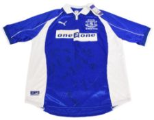 1999-2000 Everton FC Home Football Shirt hand signed on front by eighteen Size Large Puma Blue.