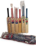 5x Vintage Old Shop Stock Slazenger Junior Cricket Bats and Bat Covers, V Panther, V, Open