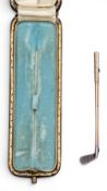9ct Gold Golf Club Badge/Brooch, with a white metal club head 6.2cm long #2g, in period Maplin