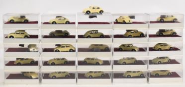 25x Vintage Creative Casting Co Ltd VW Volkswagen Beetle Cream Static Metal Models, OO gauge fine